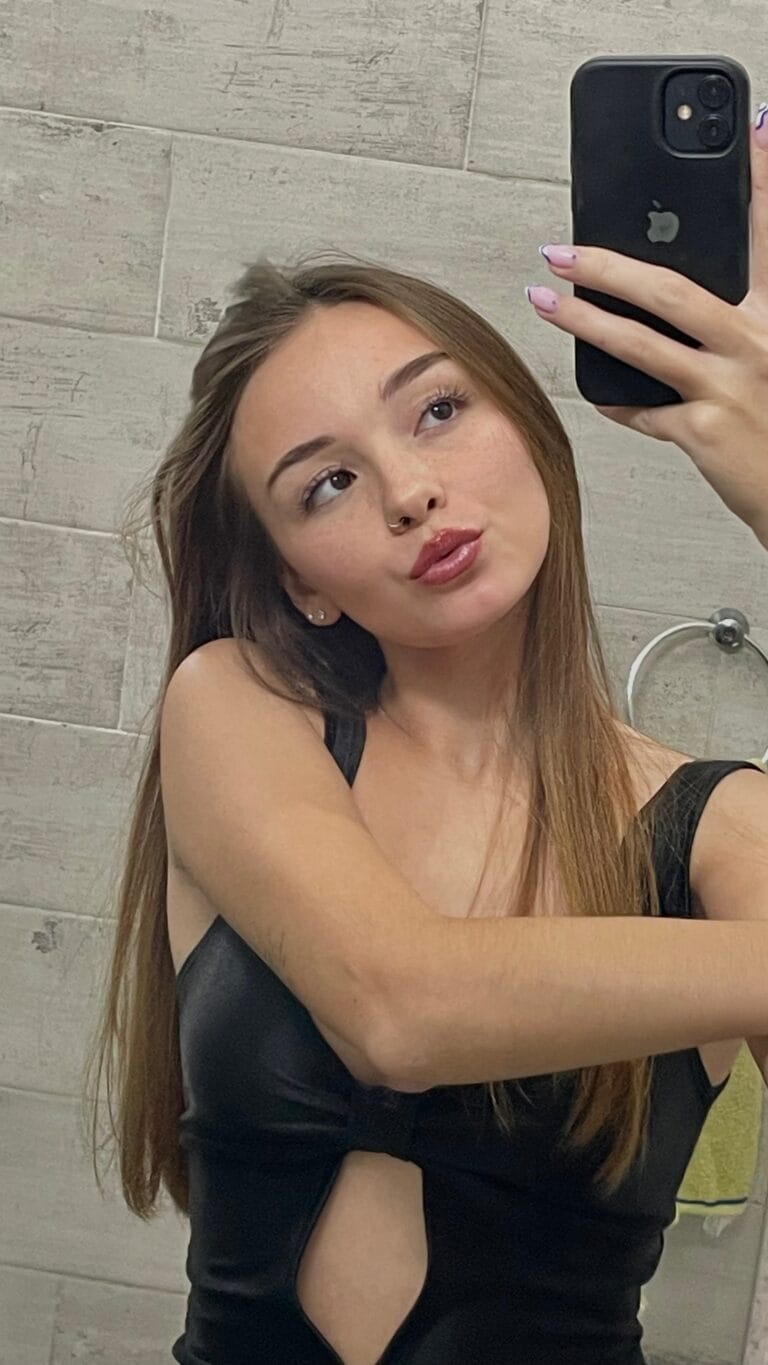 Alexis Gold - alexisgoldx - OnlyFans