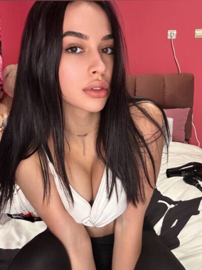 Ellie 💕 - ellietv - OnlyFans
