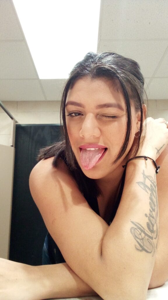 Génesis Valdivia - gitana - OnlyFans