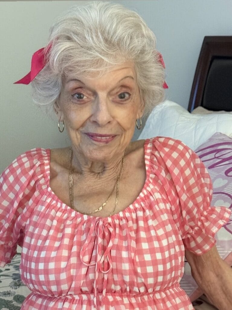 Grandma Linda 👵 - lindahope1939 - OnlyFans