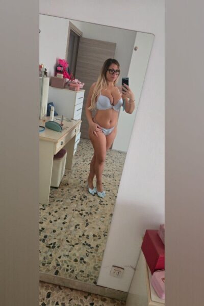 Sara - lasexyprof - OnlyFans
