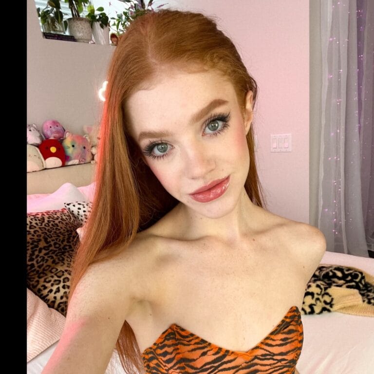 zoe - lilredzoe - OnlyFans