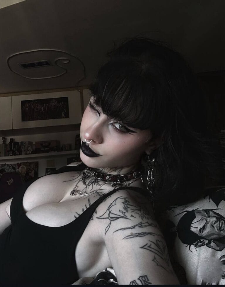 Mary🦇 - marythevamp - OnlyFans
