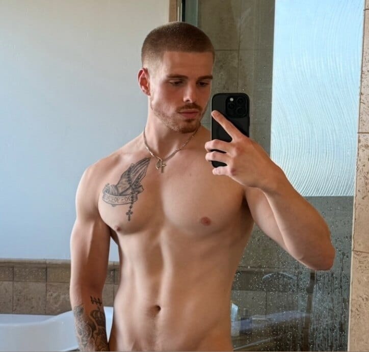 Julian - rippeditalian - OnlyFans